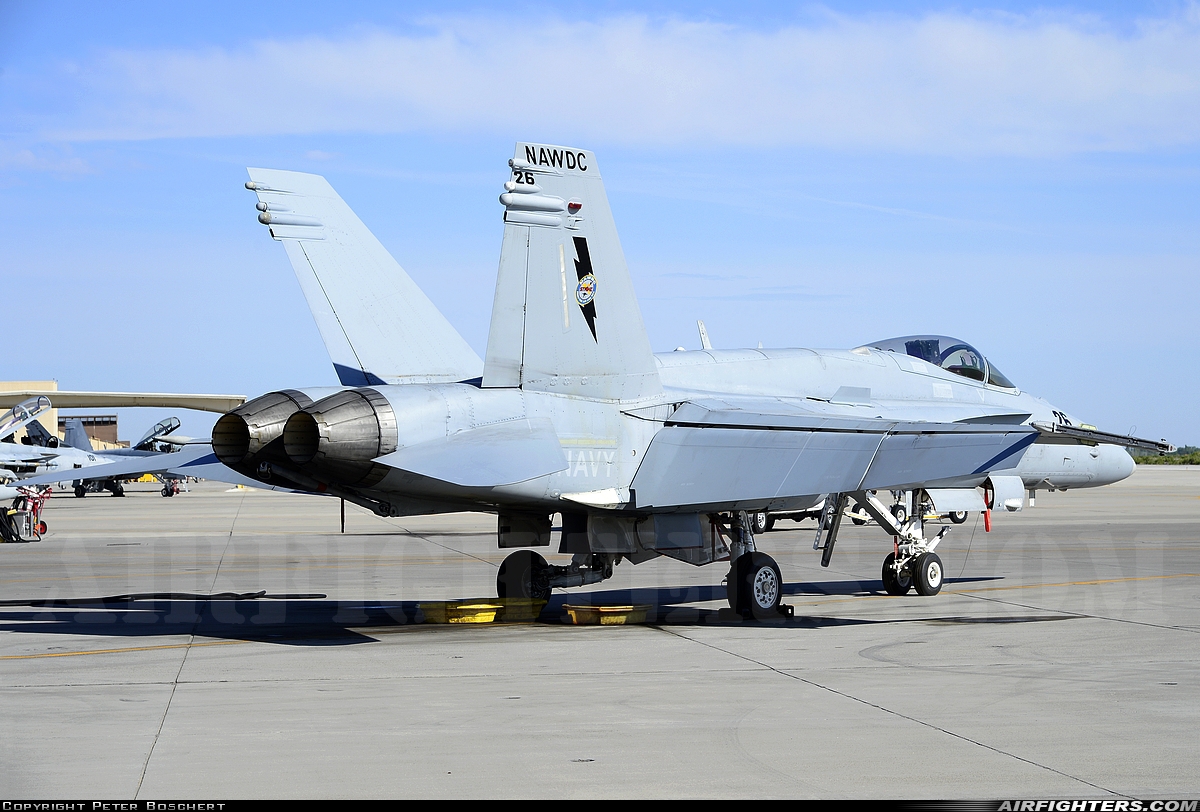 USA - Navy McDonnell Douglas F/A-18C Hornet 164660 at Fallon - Fallon NAS (NFL / KNFL), USA