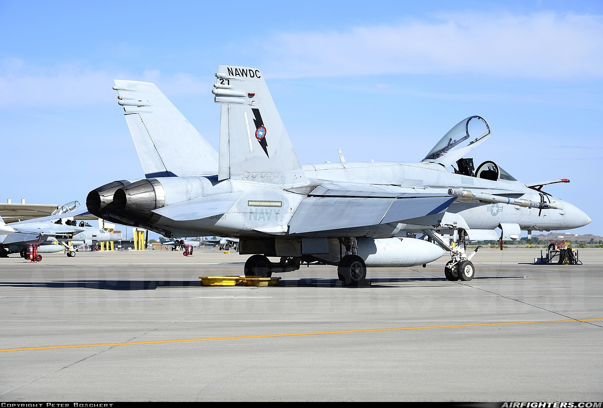 USA - Navy McDonnell Douglas F/A-18C Hornet 164661 at Fallon - Fallon NAS (NFL / KNFL), USA