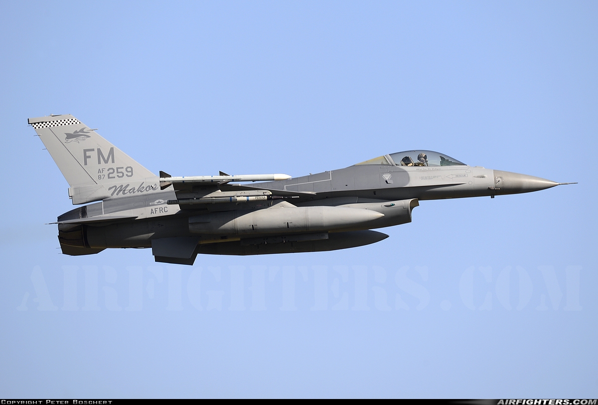 USA - Air Force General Dynamics F-16C Fighting Falcon 87-0259 at Lakenheath (LKZ / EGUL), UK