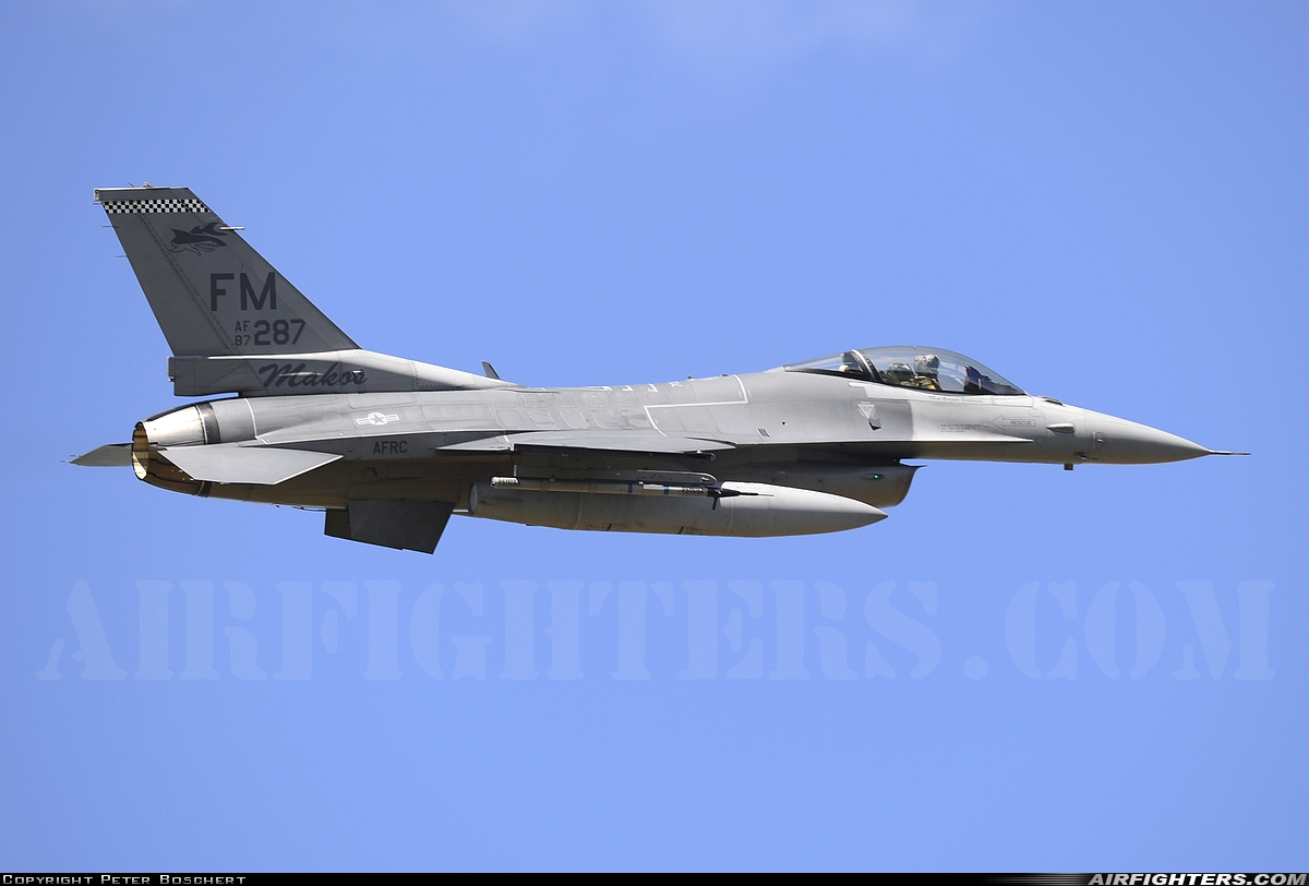USA - Air Force General Dynamics F-16C Fighting Falcon 87-0287 at Lakenheath (LKZ / EGUL), UK