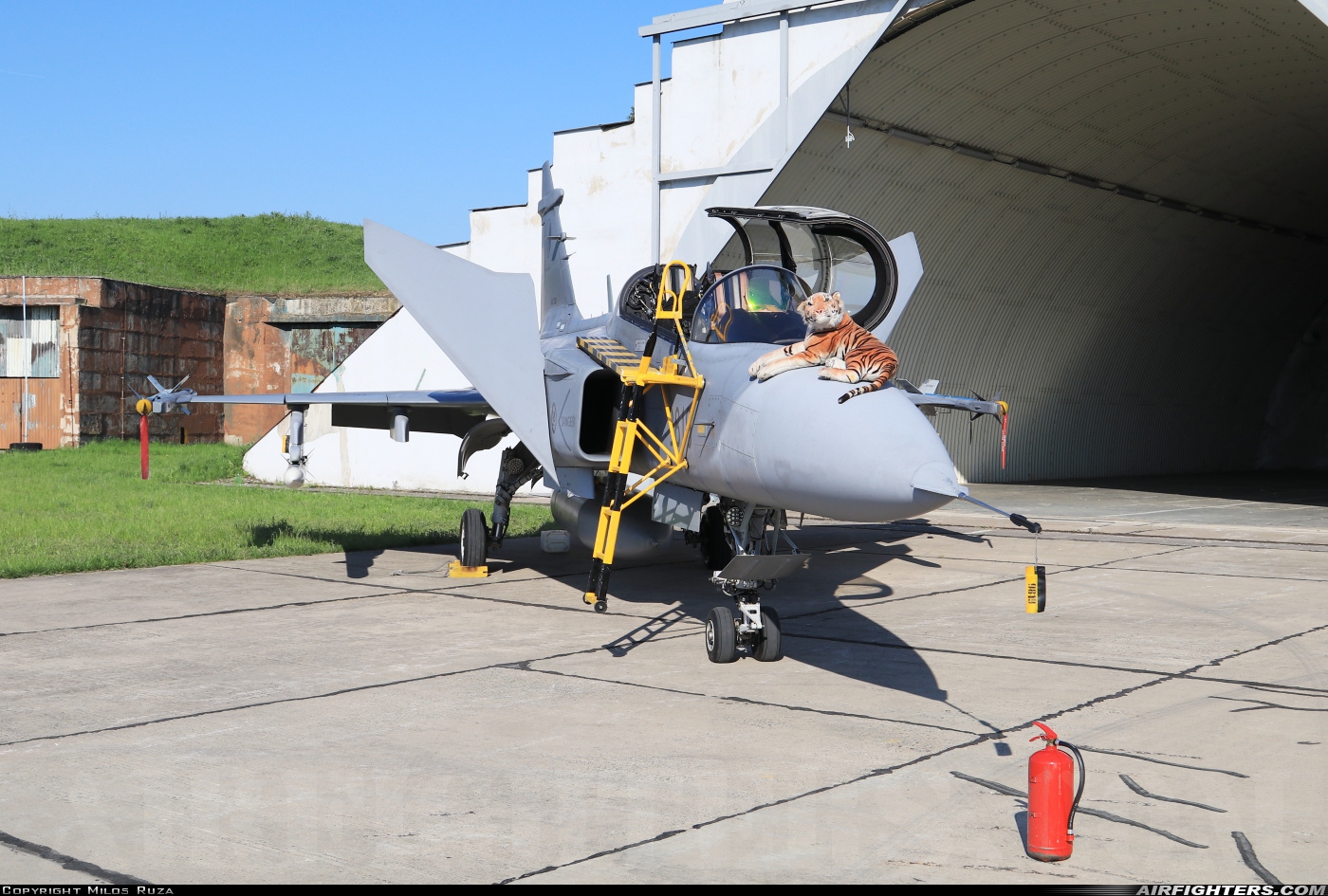 Czech Republic - Air Force Saab JAS-39D Gripen 9819 at Pardubice (PED / LKPD), Czech Republic