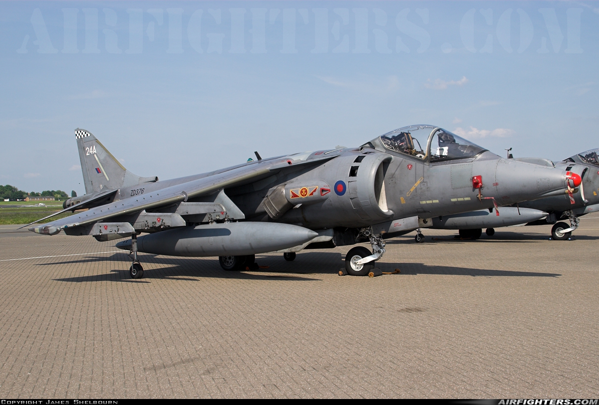 UK - Navy British Aerospace Harrier GR.7A ZD376 at Northolt (NHT / EGWU), UK