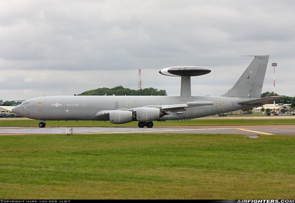 UK - Air Force Boeing E-3D Sentry AEW1 (707-300) ZH101 at Fairford (FFD / EGVA), UK