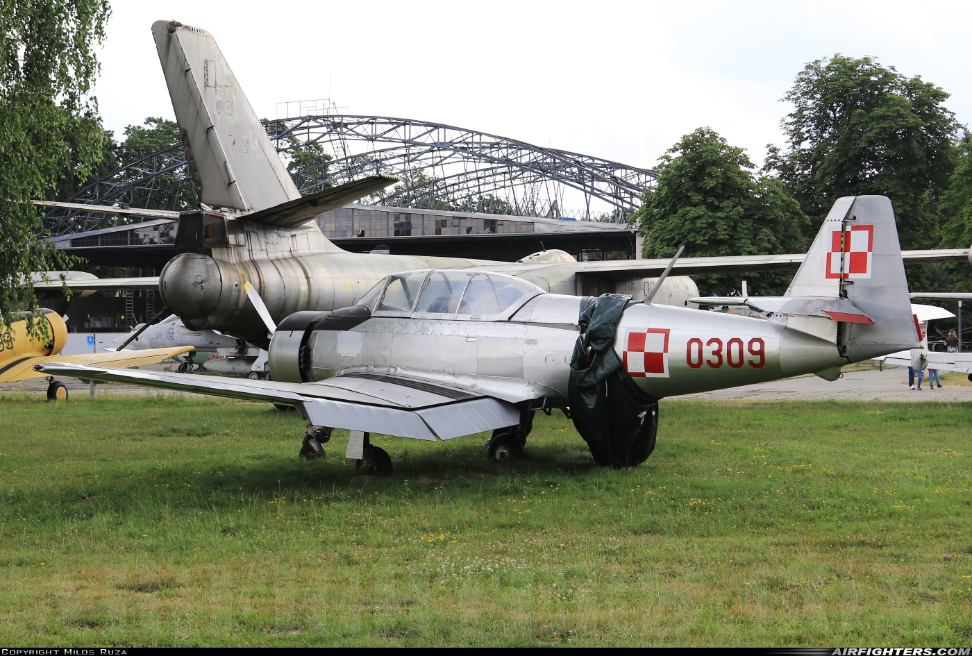Poland - Air Force PZL-Mielec TS-8 Bies 0309 at Krakow-Rakowice - Czyzyny (EPKC), Poland
