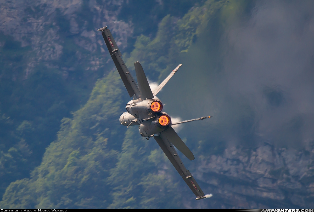 Switzerland - Air Force McDonnell Douglas F/A-18C Hornet J-5018 at Mollis (LSMF), Switzerland