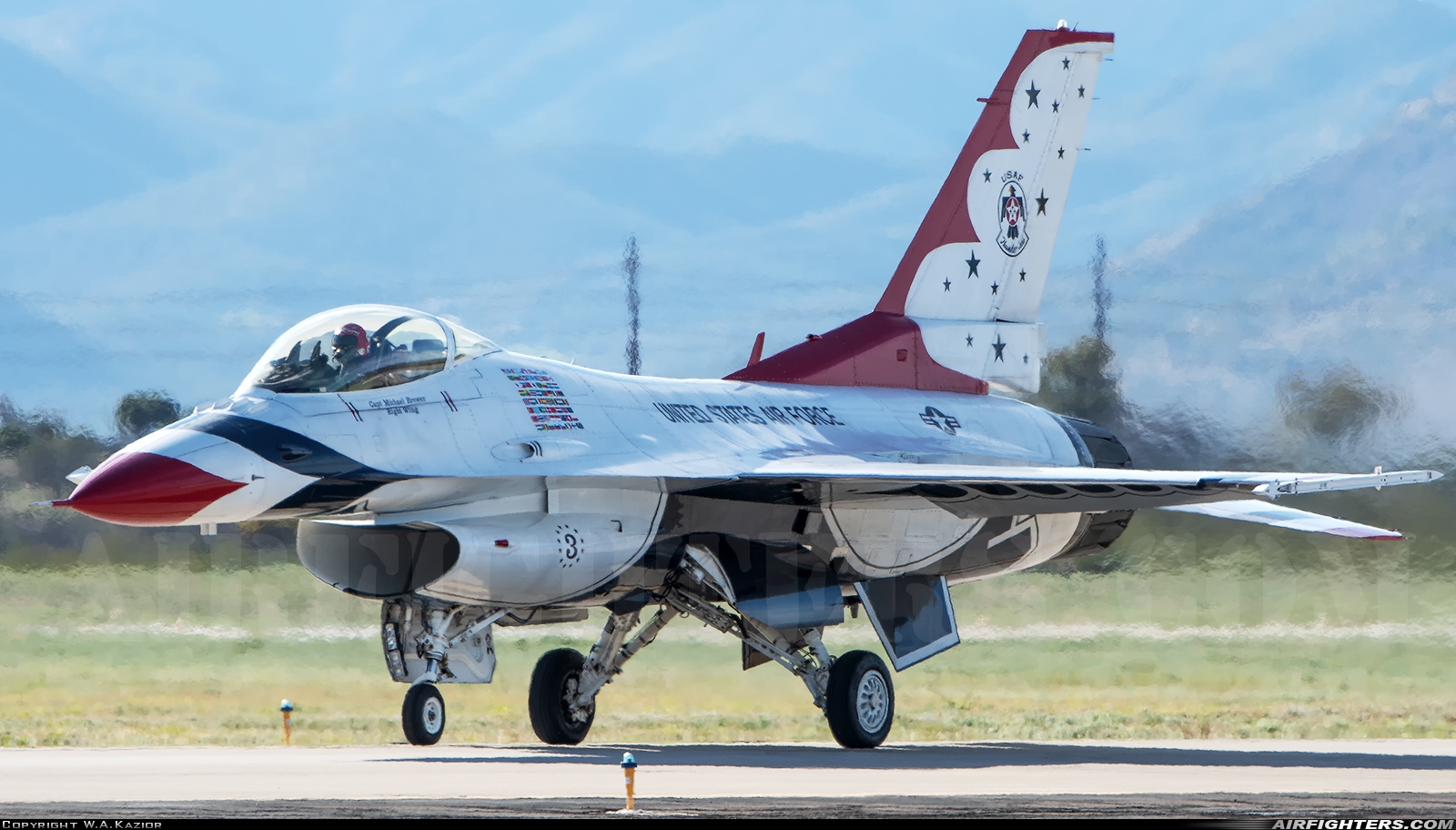 USA - Air Force General Dynamics F-16C Fighting Falcon 92-3880 at Tucson - Davis-Monthan AFB (DMA / KDMA), USA