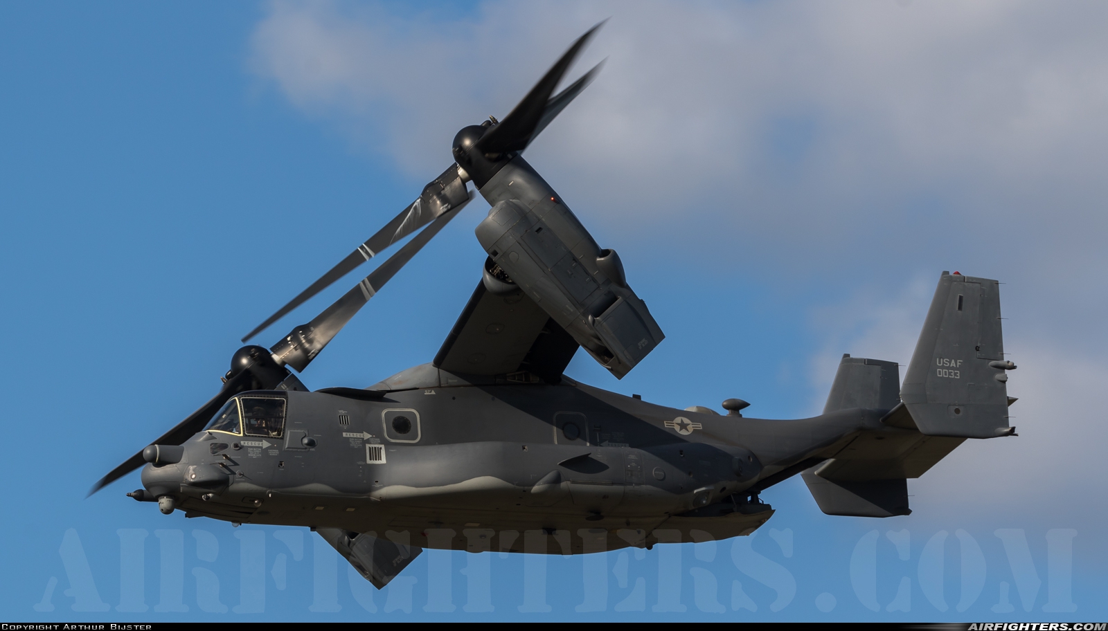 USA - Air Force Bell / Boeing CV-22B Osprey 07-0033 at Mildenhall (MHZ / GXH / EGUN), UK