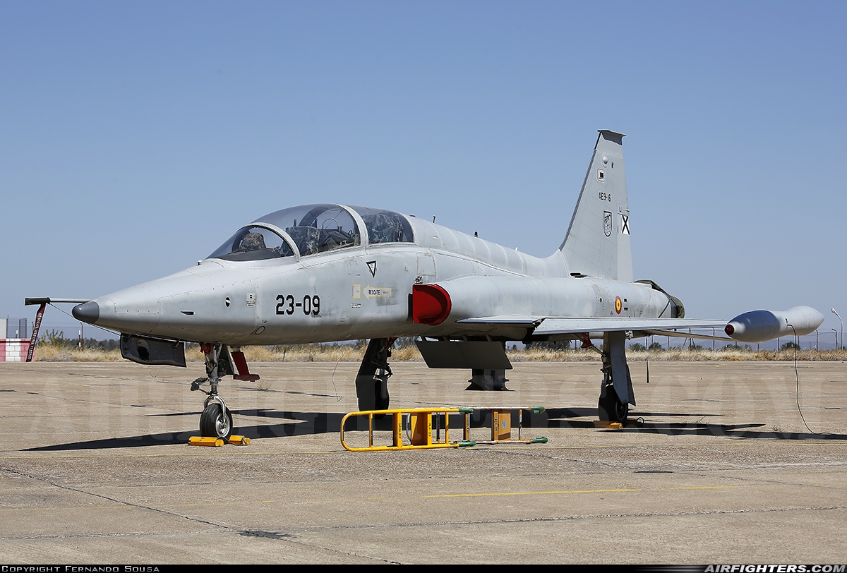 Spain - Air Force Northrop SF-5M Freedom Fighter AE.9-016 at Badajoz - Talavera la Real (BJZ / LEBZ), Spain