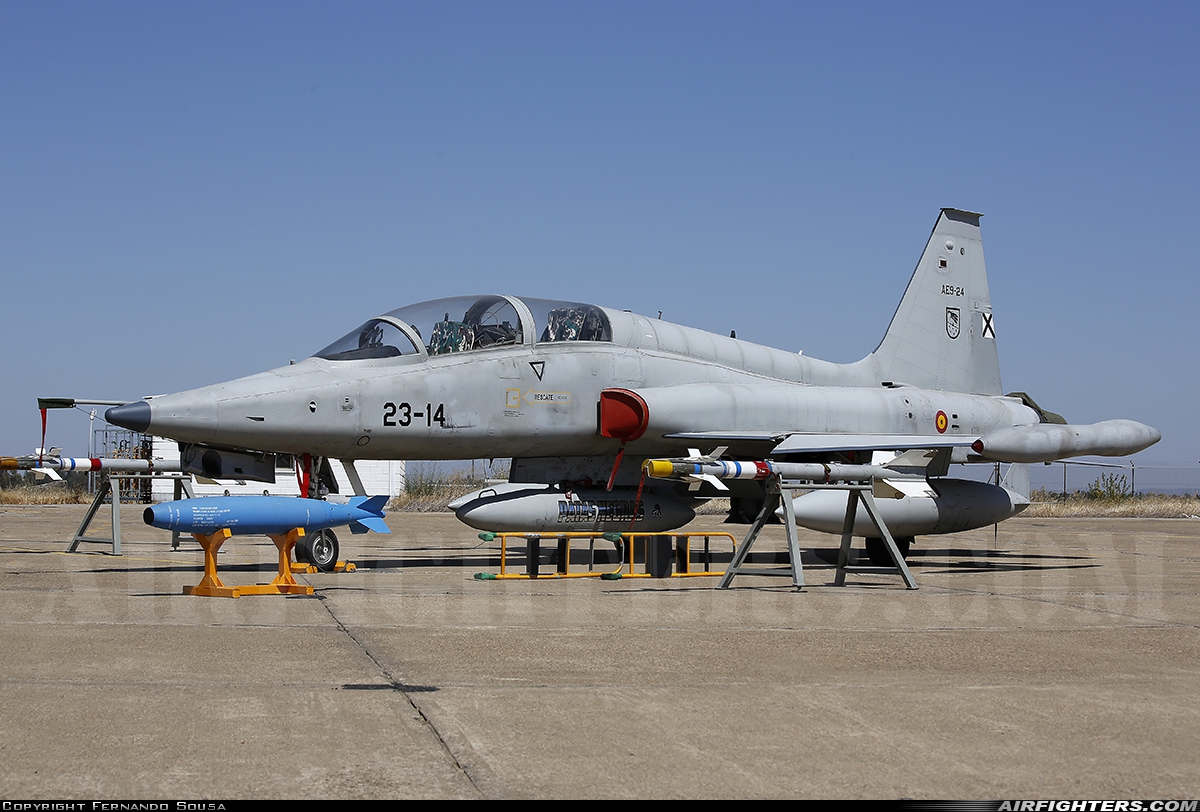 Spain - Air Force Northrop SF-5M Freedom Fighter AE.9-024 at Badajoz - Talavera la Real (BJZ / LEBZ), Spain
