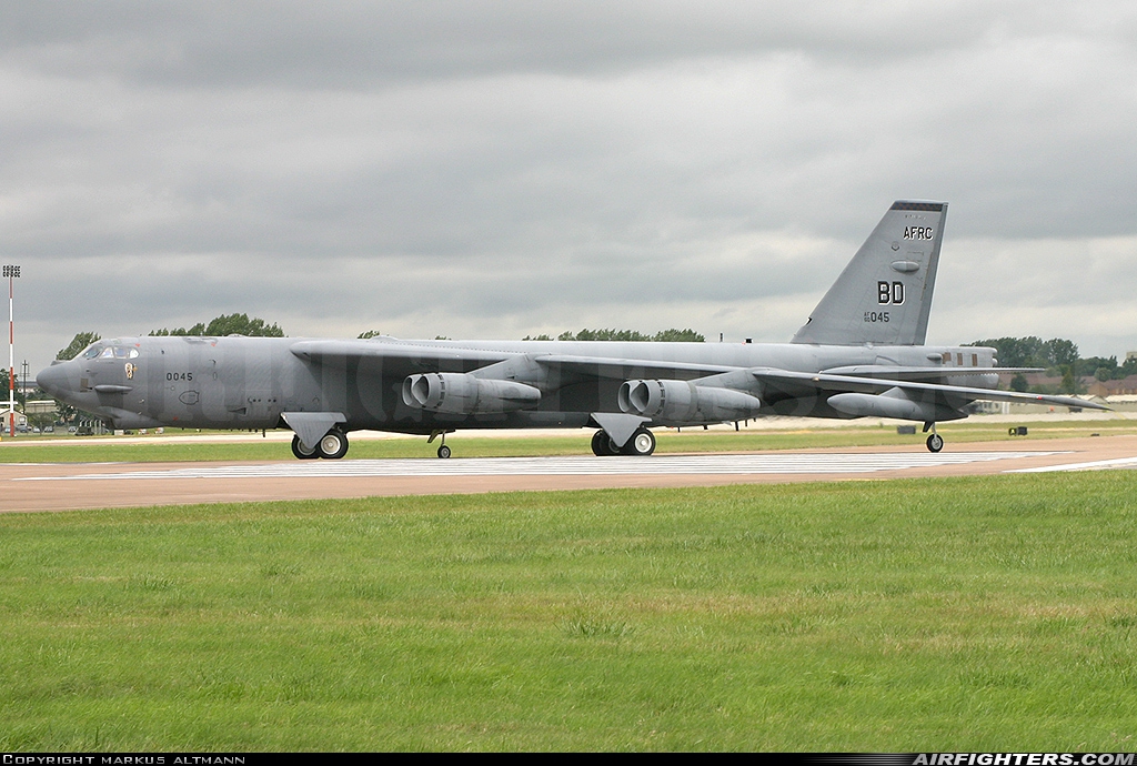 USA - Air Force Boeing B-52H Stratofortress 60-0045 at Fairford (FFD / EGVA), UK