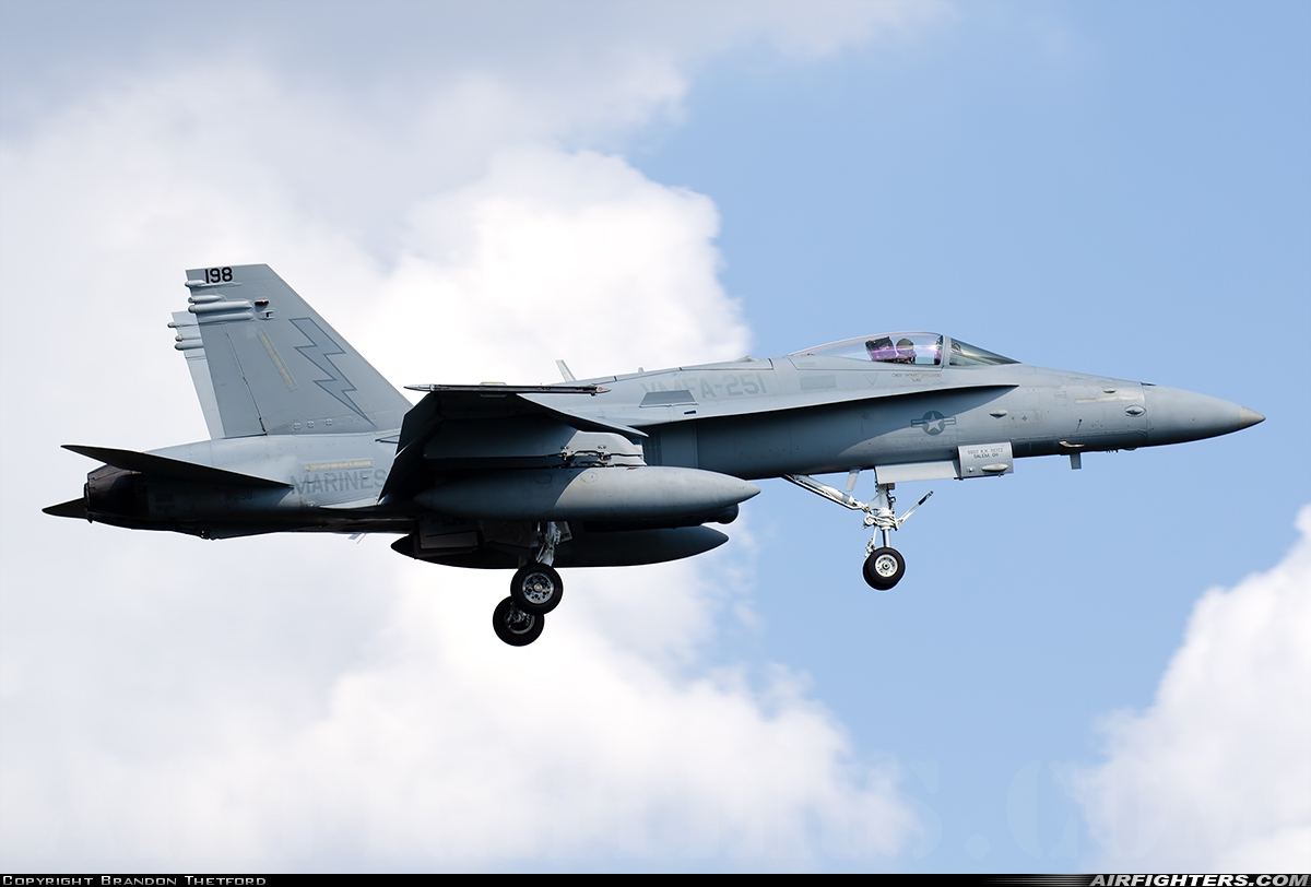 USA - Marines McDonnell Douglas F/A-18C Hornet 165198 at Fort Worth - NAS JRB / Carswell Field (AFB) (NFW / KFWH), USA
