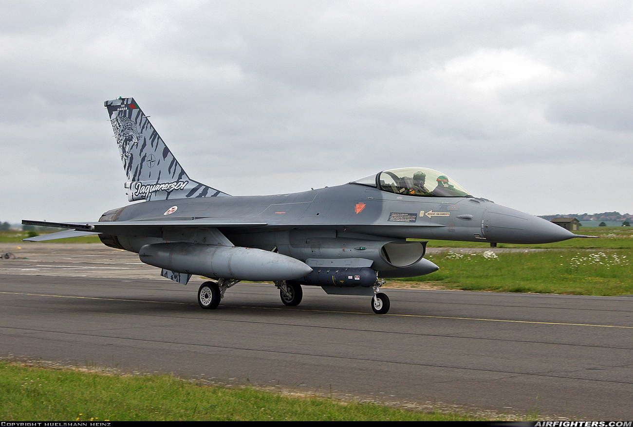 Portugal - Air Force General Dynamics F-16AM Fighting Falcon 15106 at Cambrai - Epinoy (LFQI), France