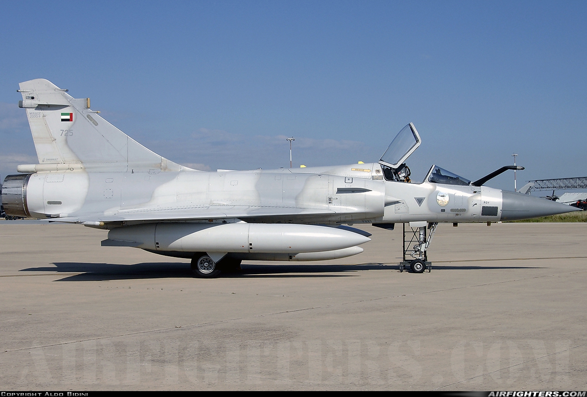United Arab Emirates - Air Force Dassault Mirage 2000-9 725 at Pratica di Mare (- Mario de Bernardi) (LIRE), Italy