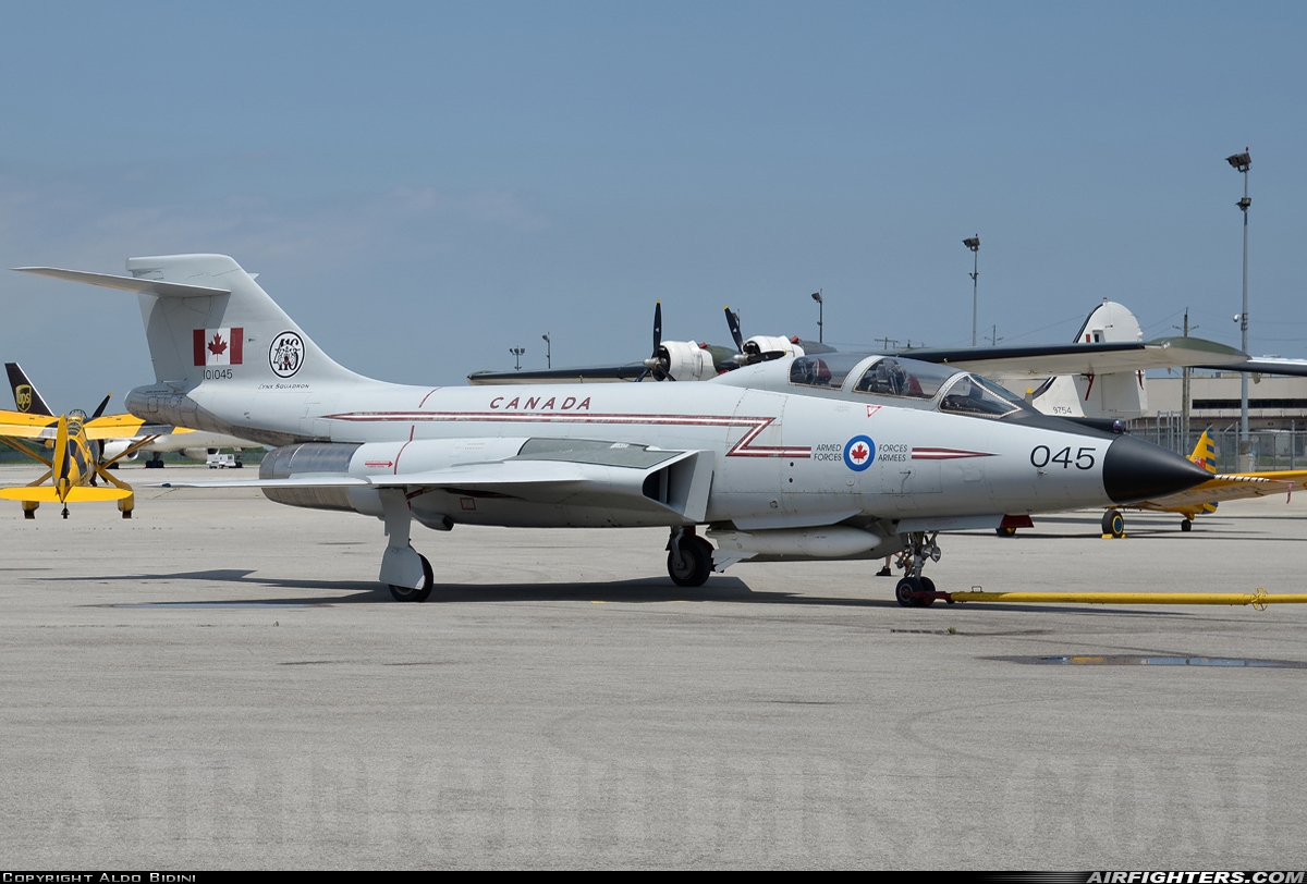 Canada - Air Force McDonnell CF-101B Voodoo 101045 at Hamilton (YHM / CYHM), Canada