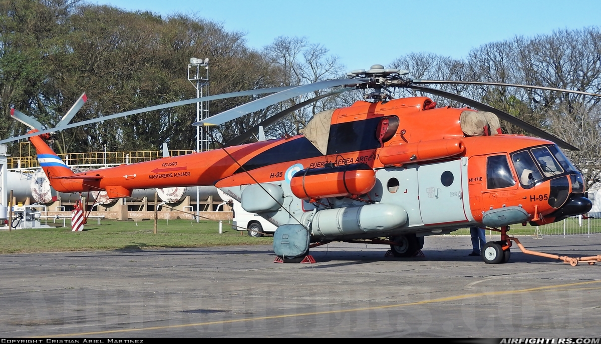 Argentina - Air Force Mil Mi-171E H-95 at Reconquista (RCQ / SATR), Argentina