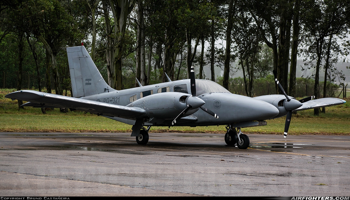 Argentina - Air Force Piper PA-34-220T Seneca III PG-321 at Reconquista (RCQ / SATR), Argentina