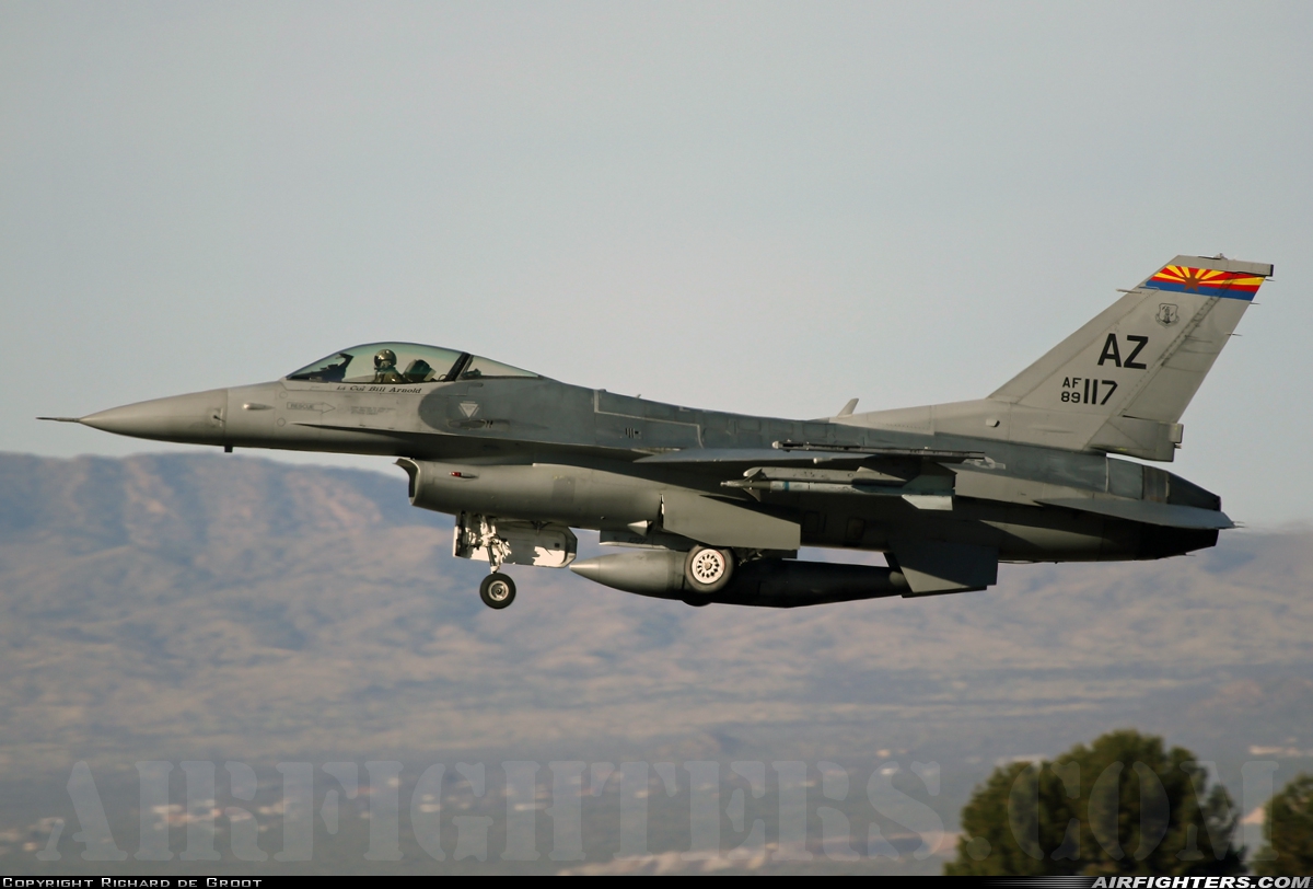 USA - Air Force General Dynamics F-16C Fighting Falcon 89-2117 at Tucson - Int. (TUS / KTUS), USA