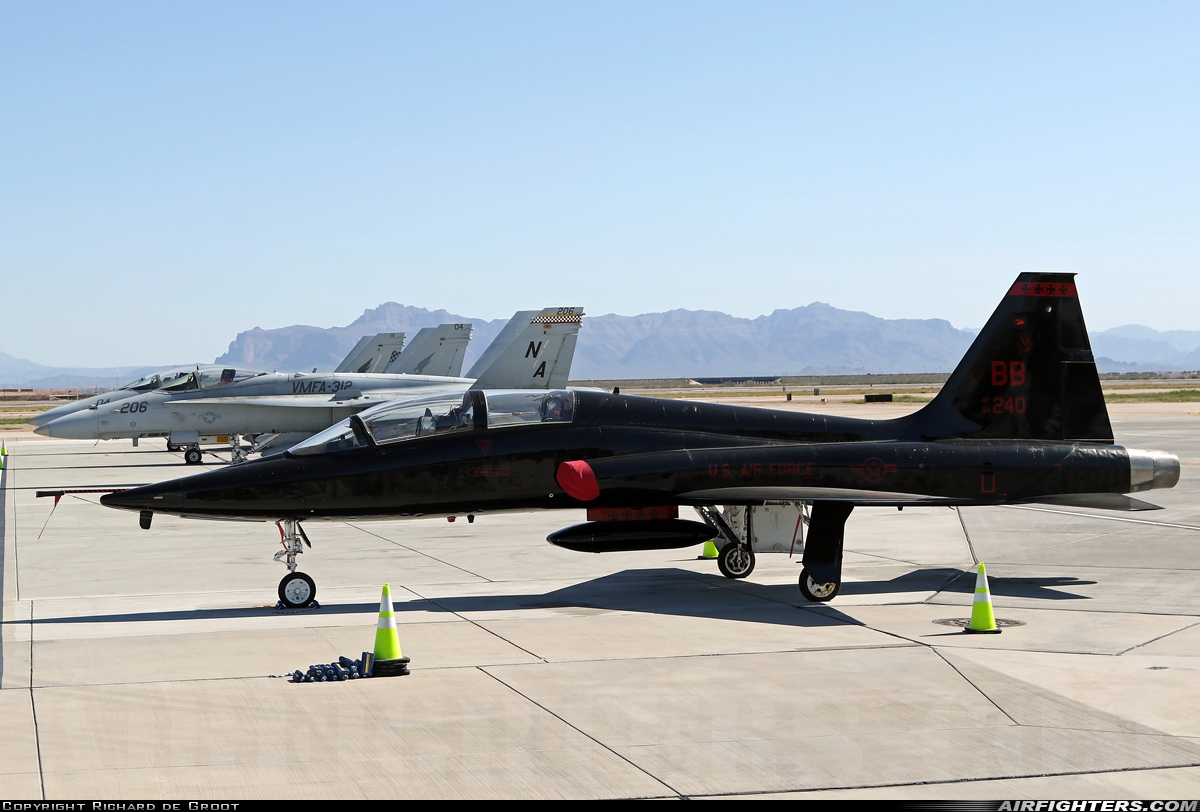 USA - Air Force Northrop T-38A Talon 64-13240 at Tucson - Int. (TUS / KTUS), USA