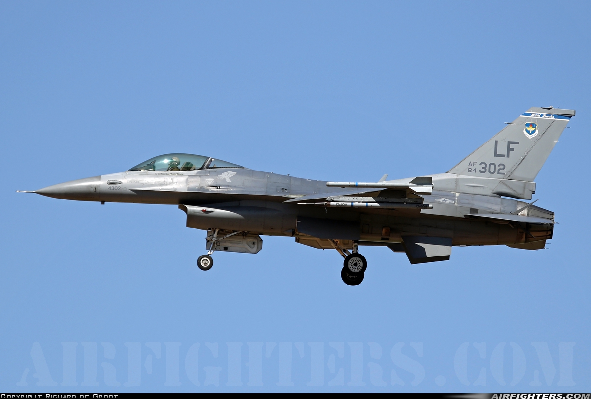 USA - Air Force General Dynamics F-16C Fighting Falcon 84-1302 at Glendale (Phoenix) - Luke AFB (LUF / KLUF), USA