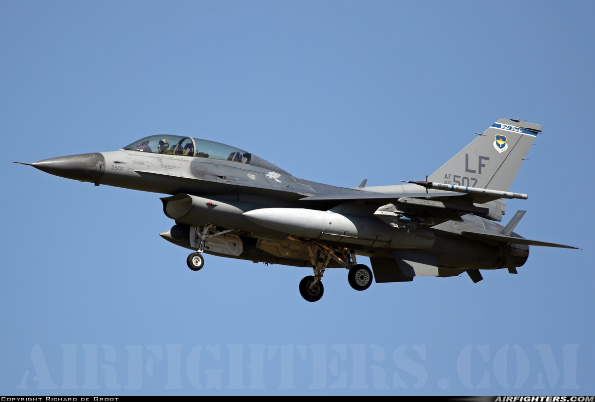 USA - Air Force General Dynamics F-16D Fighting Falcon 85-1507 at Glendale (Phoenix) - Luke AFB (LUF / KLUF), USA