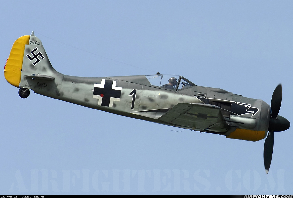 Private Focke-Wulf FW-190A-8/N (Replica) F-AZZJ at La Ferte - Alais (LFFQ), France