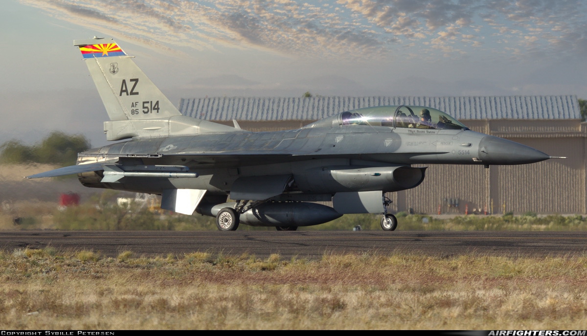 USA - Air Force General Dynamics F-16D Fighting Falcon 85-1514 at Tucson - Int. (TUS / KTUS), USA