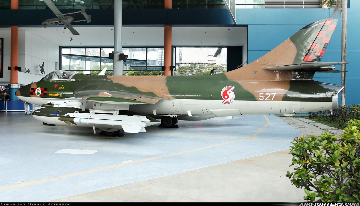 Singapore - Air Force Hawker Hunter F74S 527 at Paya Lebar (QPG/WSAP), Singapore