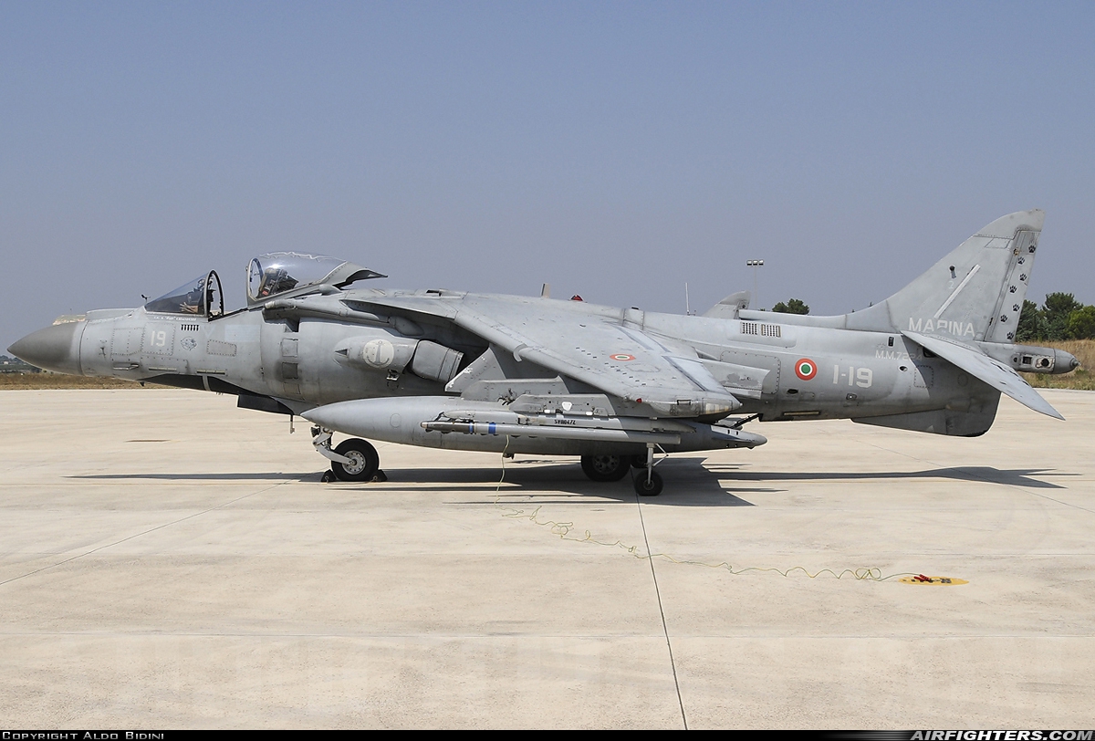Italy - Navy McDonnell Douglas AV-8B+ Harrier ll MM7224 at Gioia del Colle-Bari (LIBV), Italy