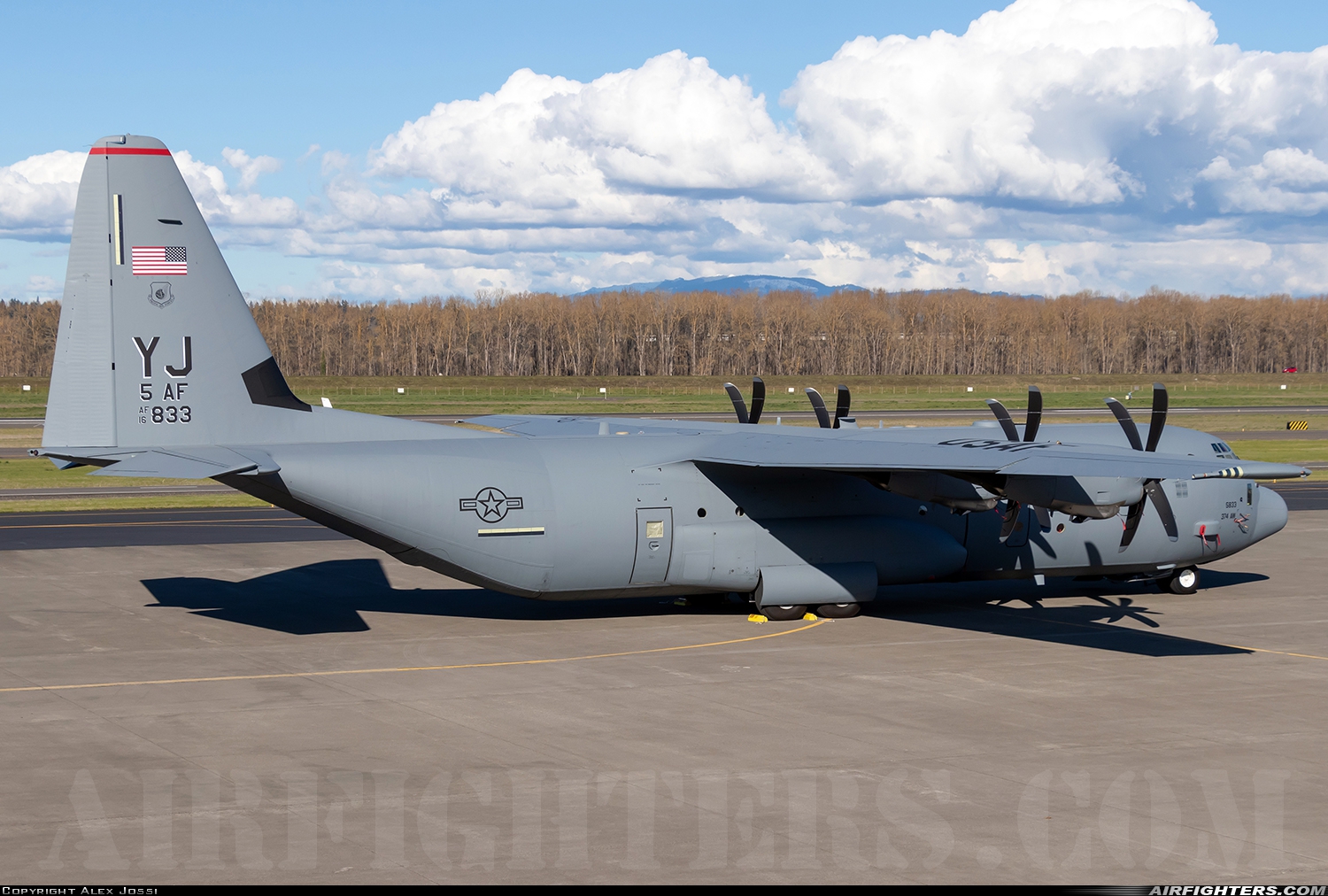USA - Air Force Lockheed Martin C-130J-30 Hercules (L-382) 16-5833 at Portland - Int. (PDX / KPDX), USA