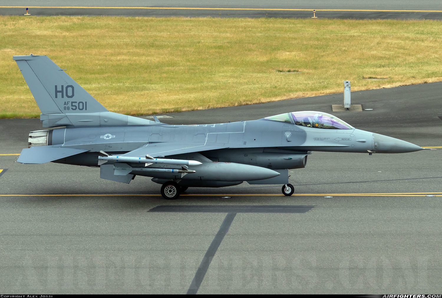 USA - Air Force General Dynamics F-16C Fighting Falcon 88-0501 at Portland - Int. (PDX / KPDX), USA