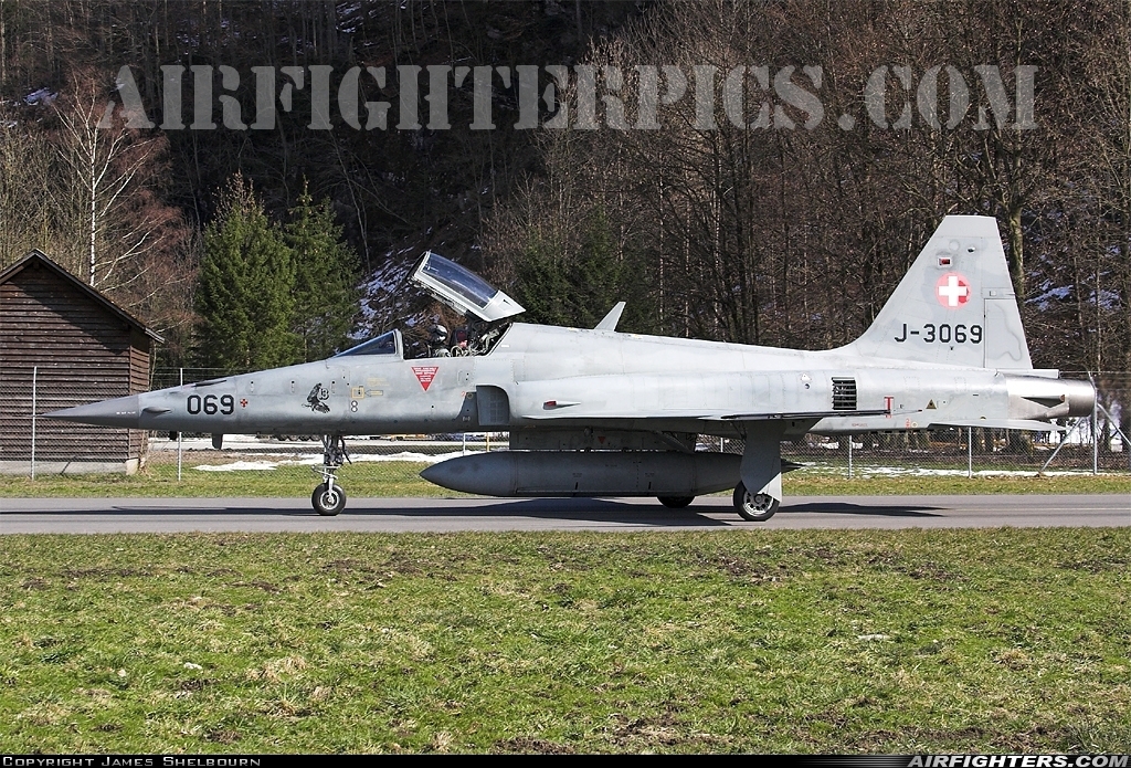 Switzerland - Air Force Northrop F-5E Tiger II J-3069 at Meiringen (LSMM), Switzerland