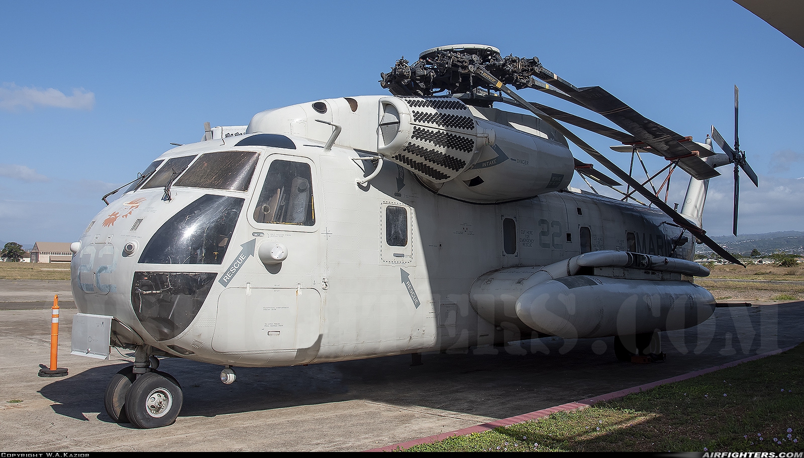 USA - Marines Sikorsky CH-53D Super Stallion 157173 at Ford Island - NALF Naval Auxiliary Landing Field (NPS), USA
