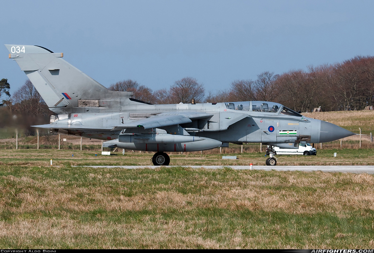 UK - Air Force Panavia Tornado GR4(T) ZA541 at Lossiemouth (LMO / EGQS), UK