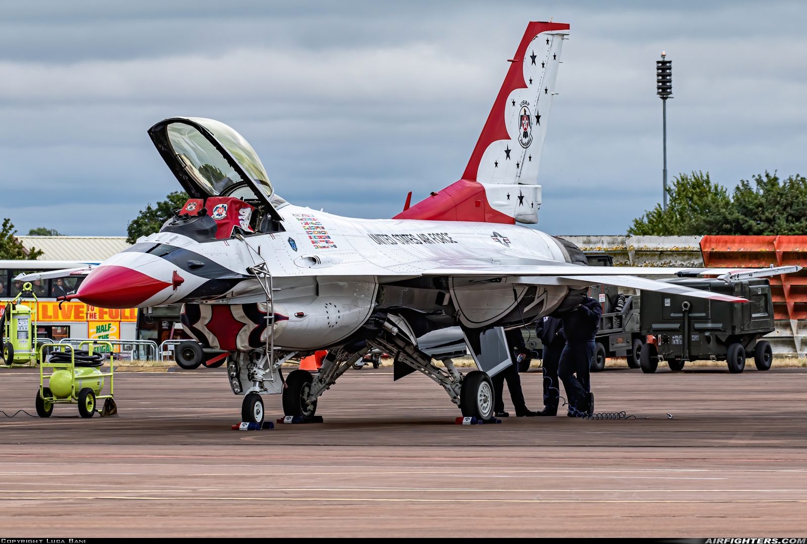 USA - Air Force General Dynamics F-16C Fighting Falcon 92-3880 at Fairford (FFD / EGVA), UK