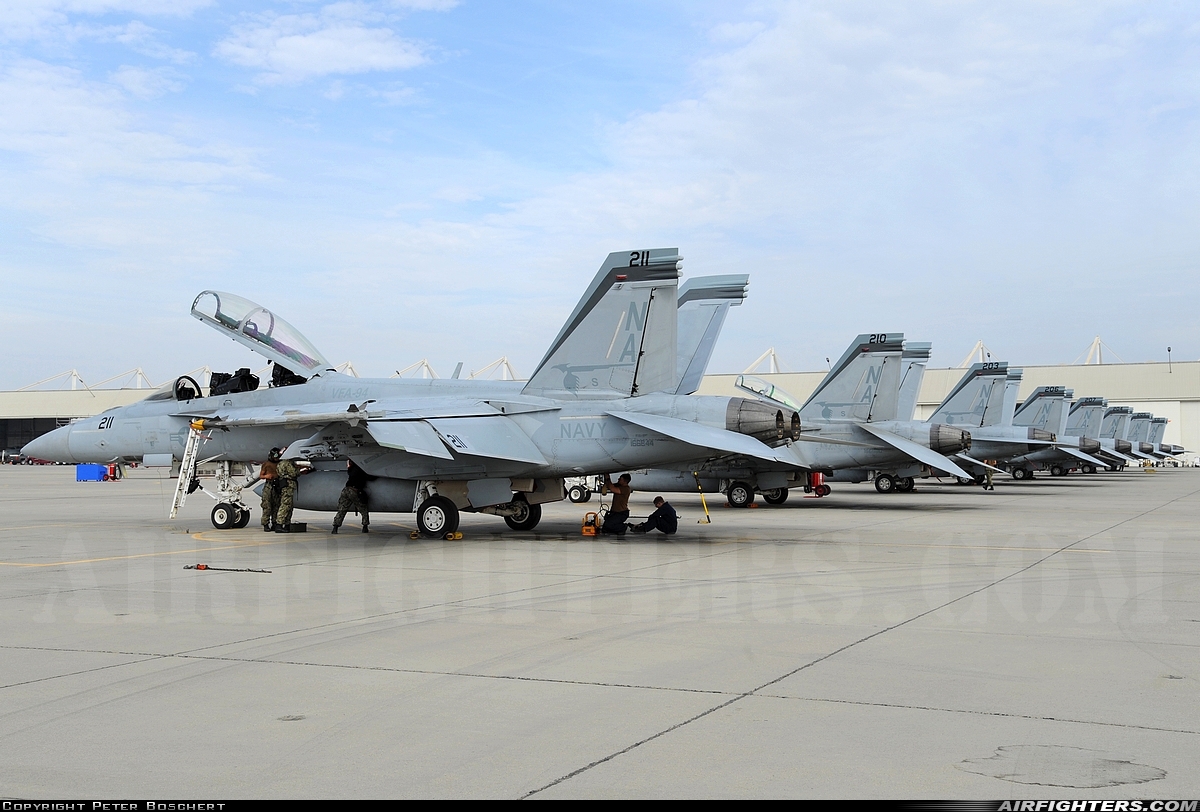 USA - Navy Boeing F/A-18F Super Hornet 166844 at Lemoore - NAS / Reeves Field (NLC), USA