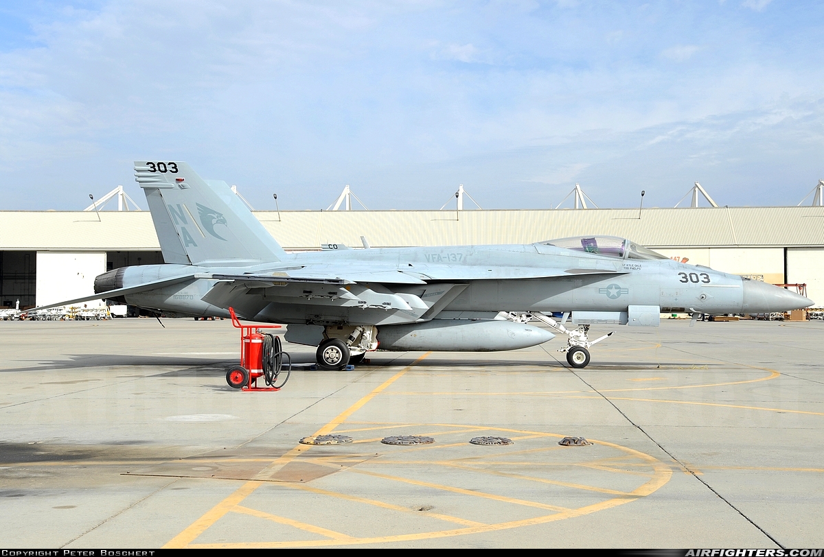 USA - Navy Boeing F/A-18E Super Hornet 168870 at Lemoore - NAS / Reeves Field (NLC), USA