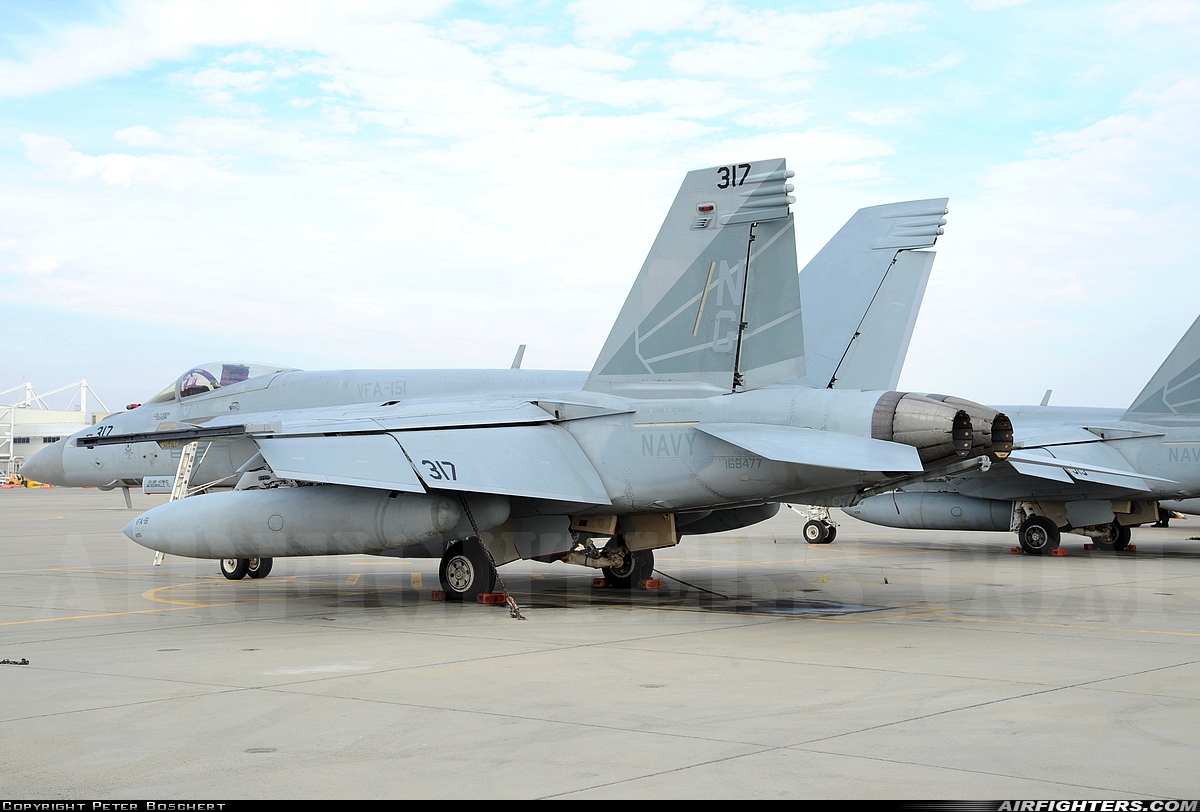 USA - Navy Boeing F/A-18E Super Hornet 168477 at Lemoore - NAS / Reeves Field (NLC), USA