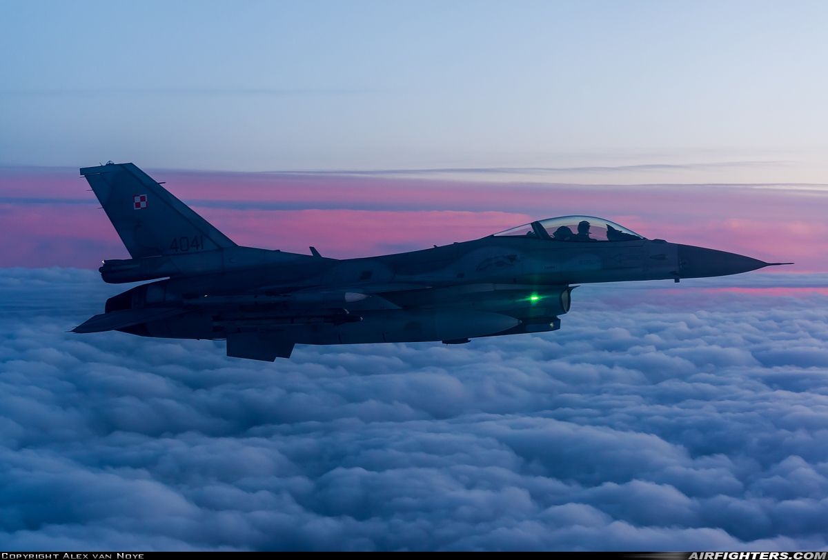 Poland - Air Force General Dynamics F-16C Fighting Falcon 4041 at In Flight, Poland