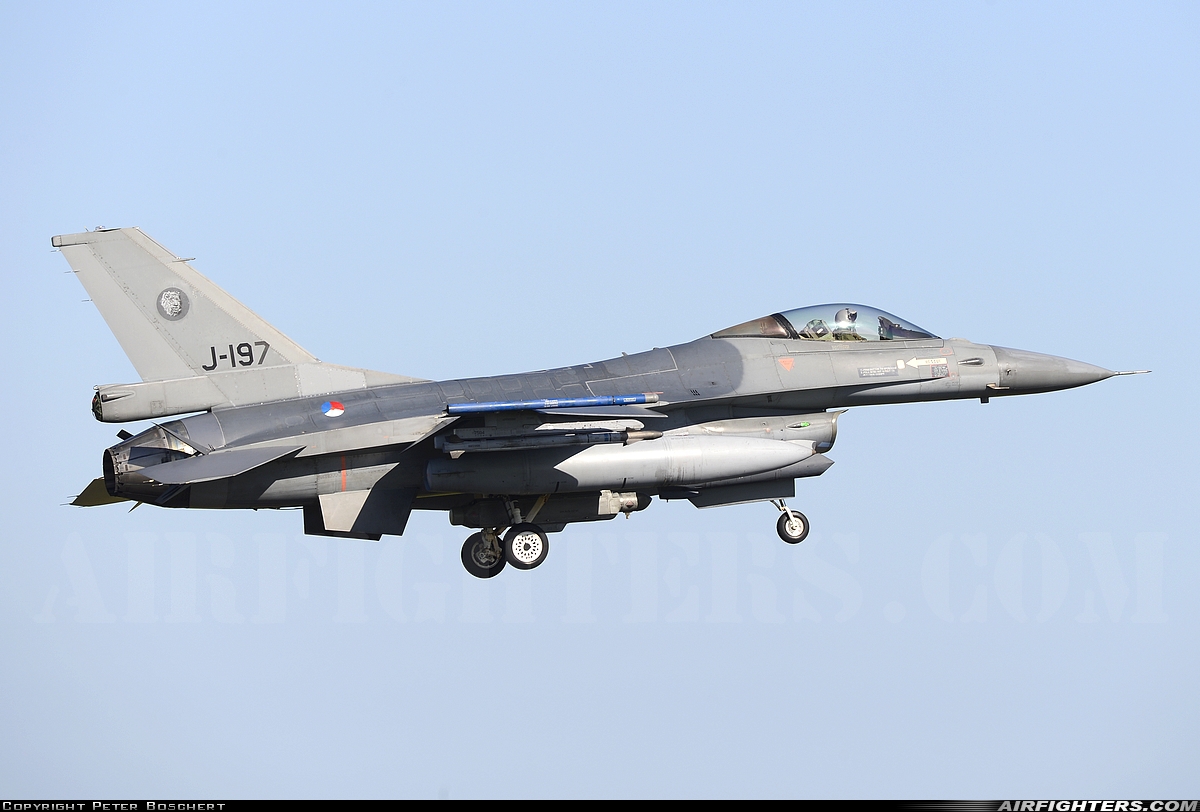 Netherlands - Air Force General Dynamics F-16AM Fighting Falcon J-197 at Leeuwarden (LWR / EHLW), Netherlands