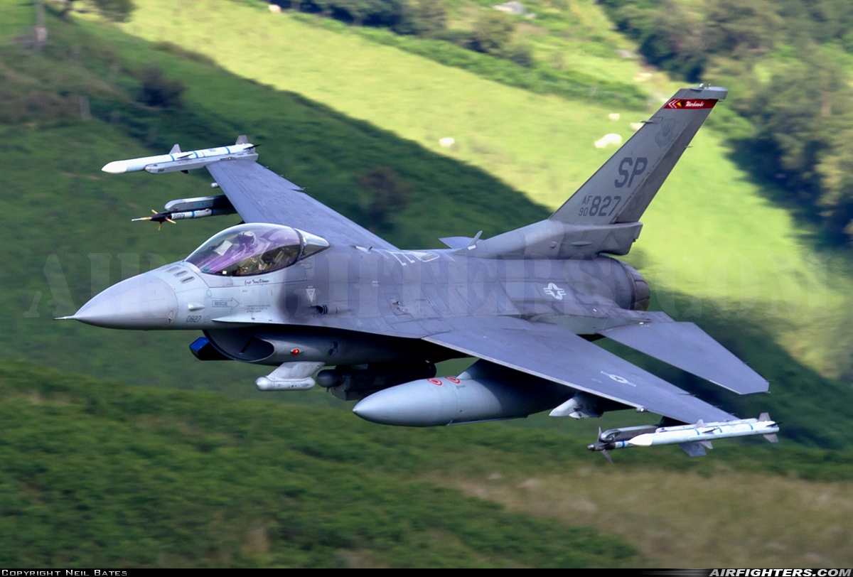 USA - Air Force General Dynamics F-16C Fighting Falcon 90-0827 at Off-Airport - Machynlleth Loop Area, UK
