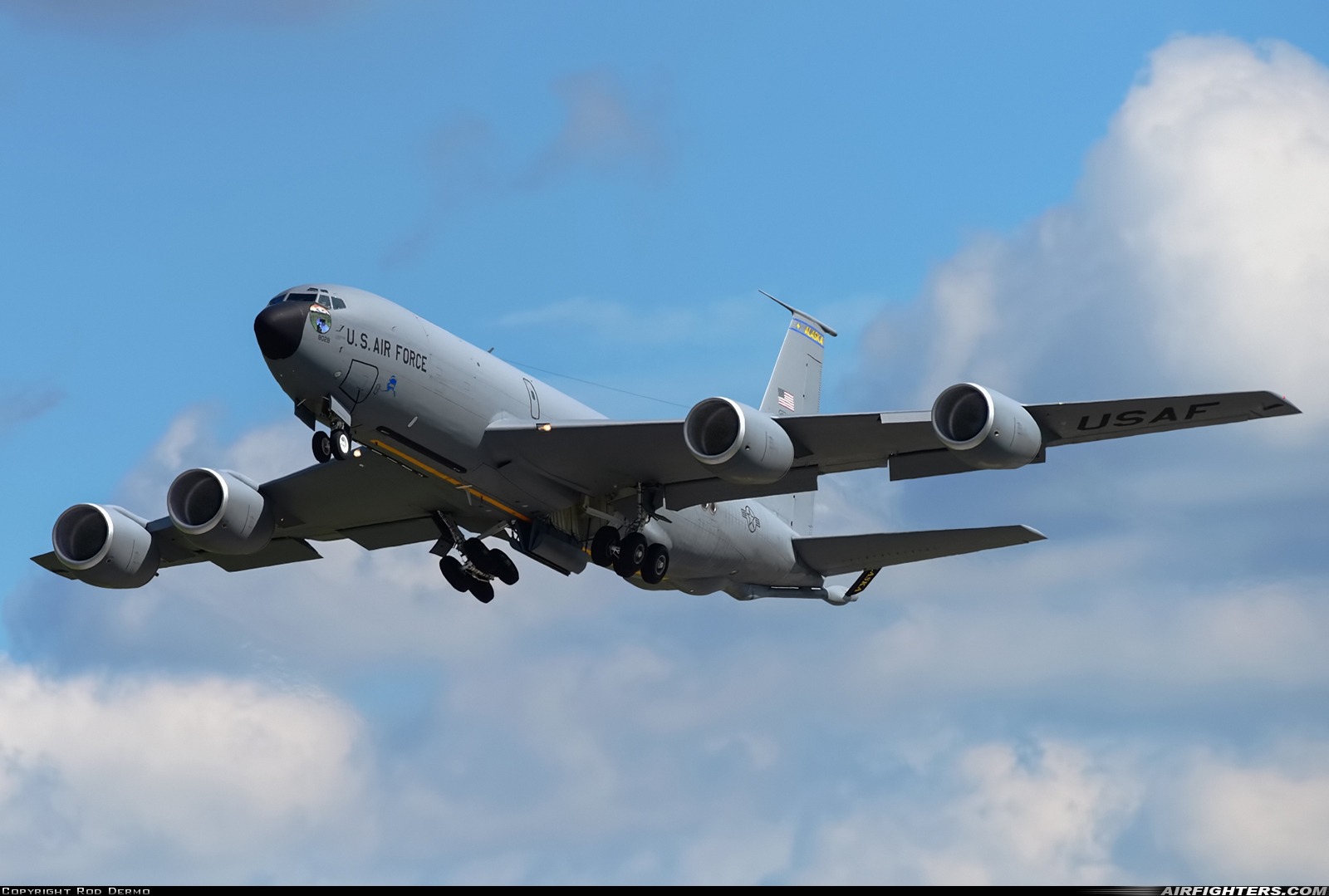 USA - Air Force Boeing KC-135R Stratotanker (717-148) 63-8028 at London (YXU / CYXU), Canada