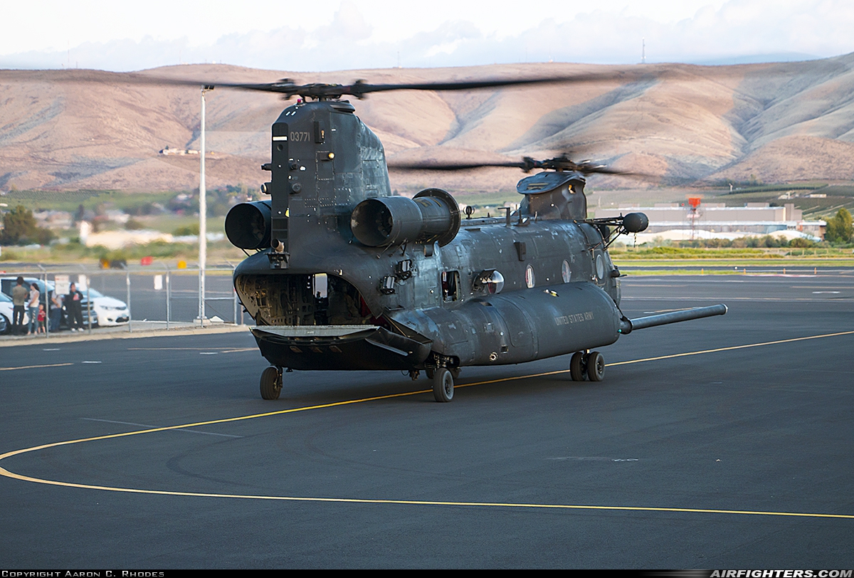 USA - Army Boeing Vertol MH-47G Chinook 07-03771 at Yakima - McAllister Field (YKM / KYKM), USA