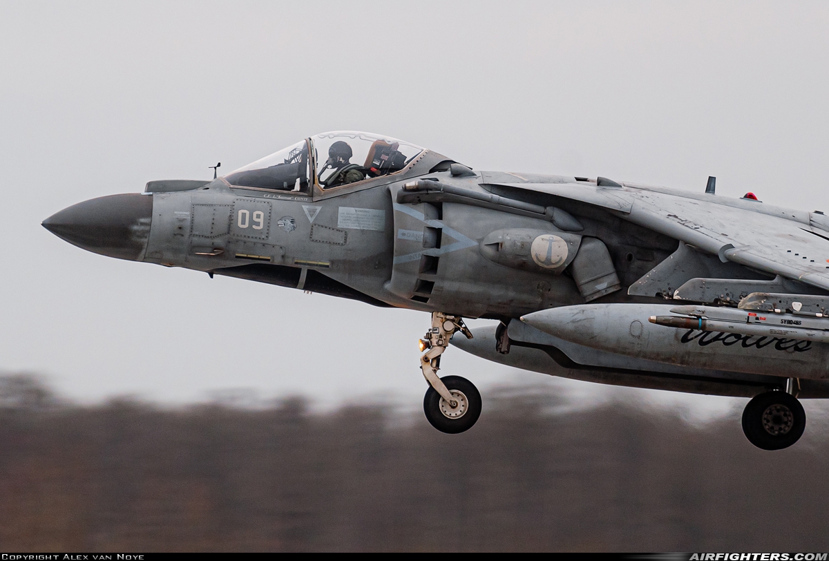 Italy - Navy McDonnell Douglas AV-8B+ Harrier ll MM7215 at Florennes (EBFS), Belgium