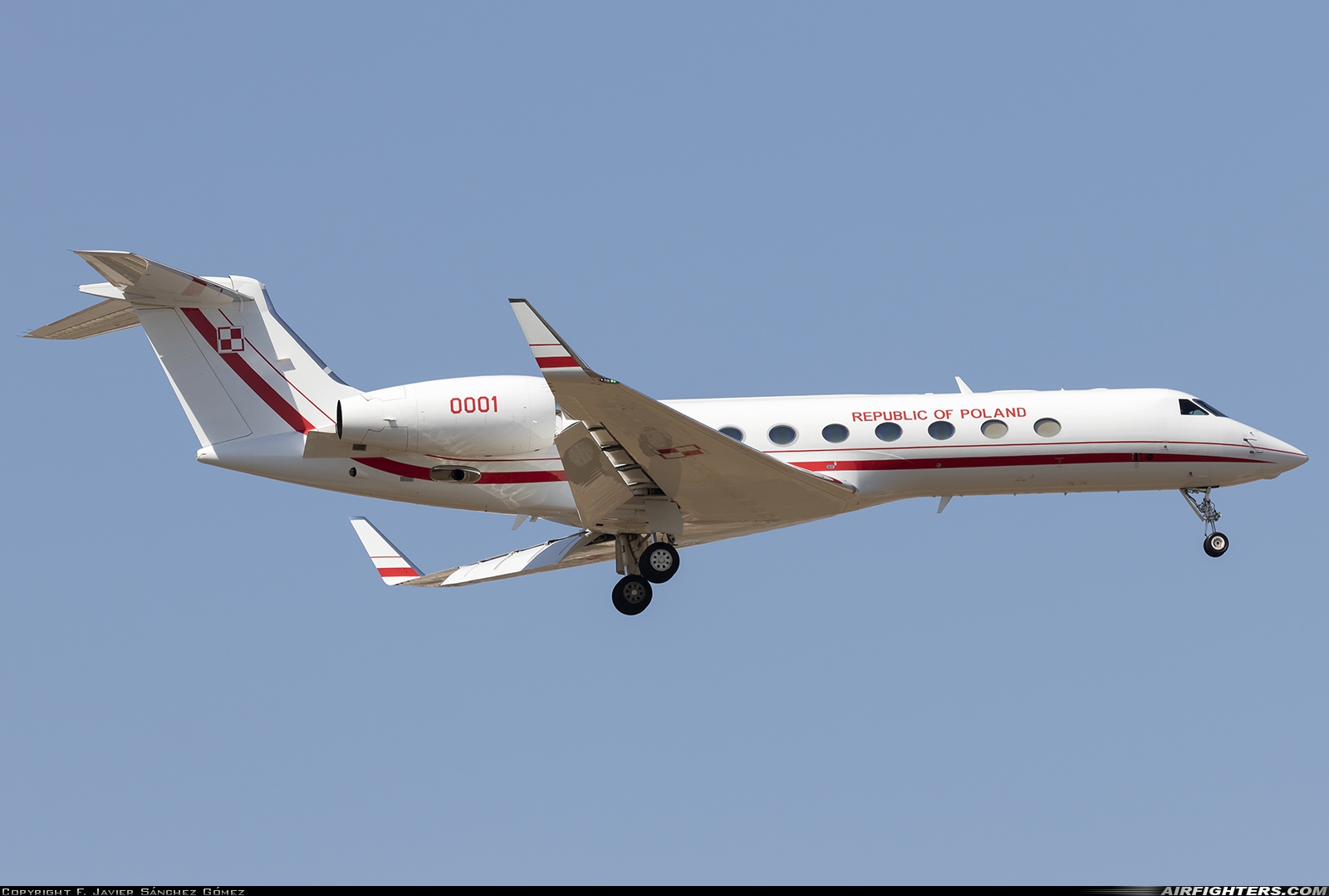 Poland - Government Gulfstream Aerospace G-550 (G-V-SP) 0001 at Madrid - Barajas (MAD / LEMD), Spain