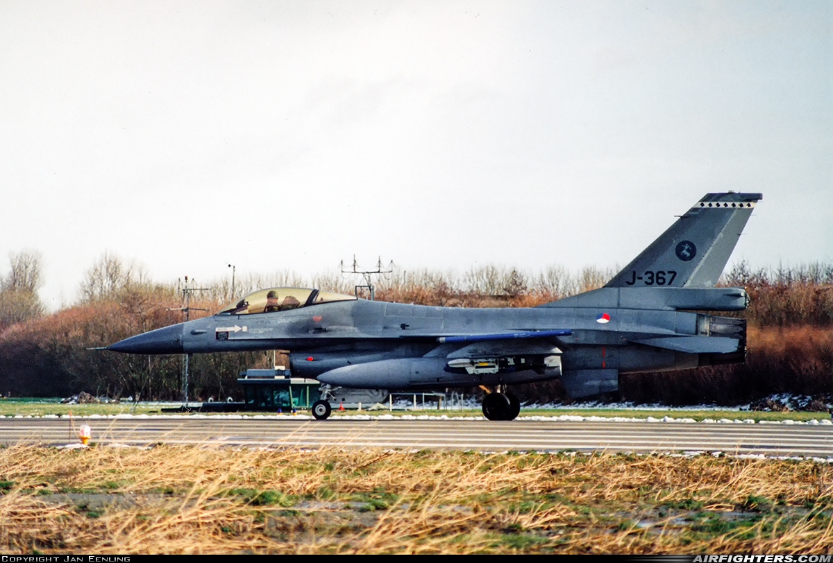 Netherlands - Air Force General Dynamics F-16A Fighting Falcon J-367 at Leeuwarden (LWR / EHLW), Netherlands
