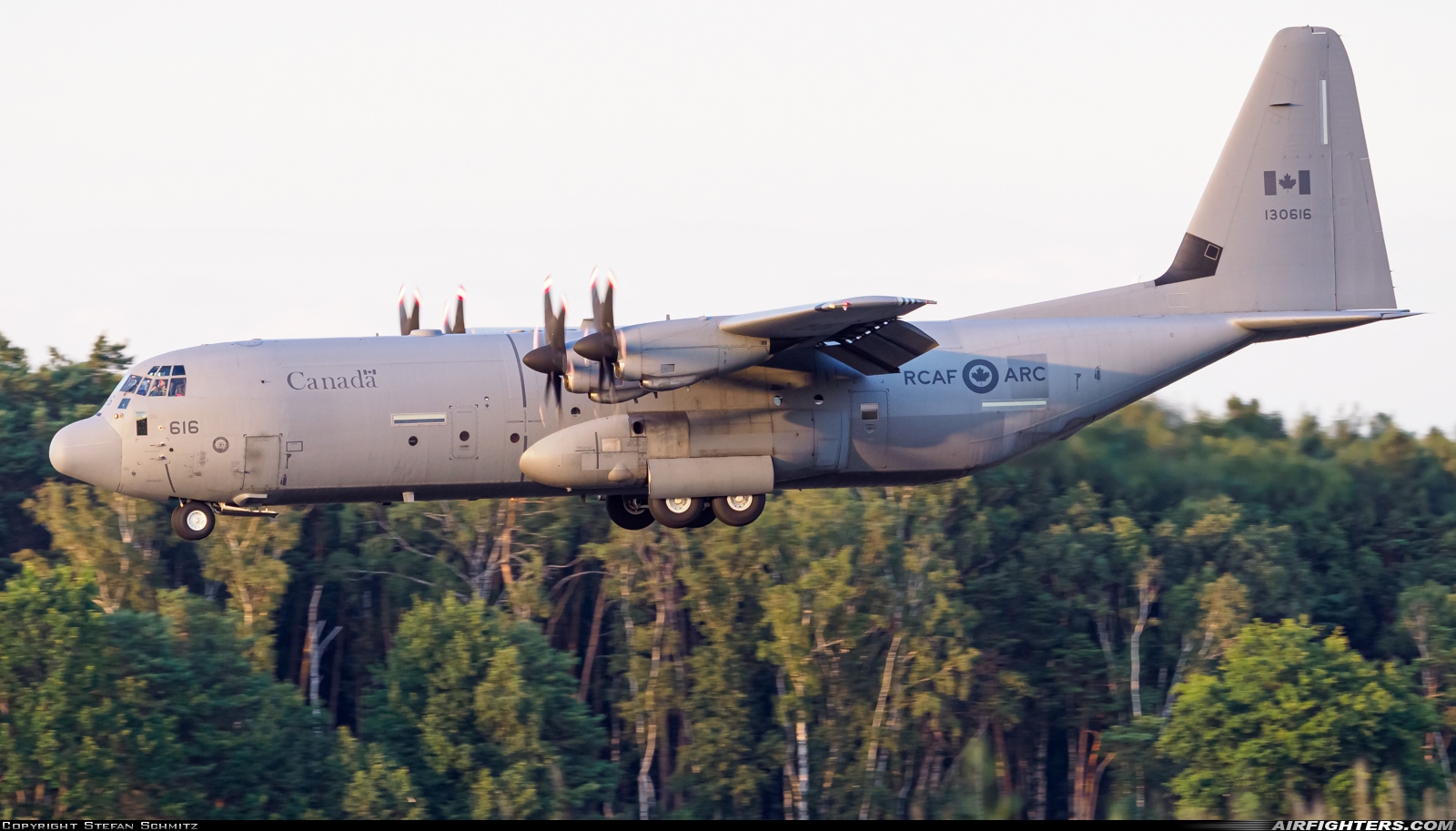 Canada - Air Force Lockheed Martin CC-130J Hercules (C-130J-30 / L-382) 130616 at Cologne / Bonn (- Konrad Adenauer / Wahn) (CGN / EDDK), Germany