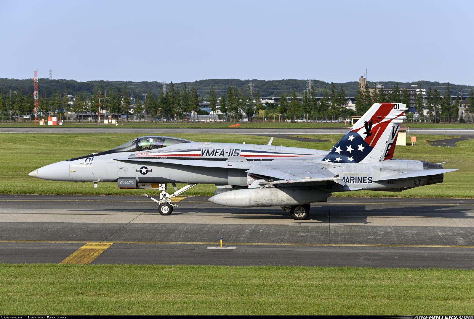 USA - Navy McDonnell Douglas F/A-18C Hornet 165201 at Yokota AFB (OKO / RJTY), Japan