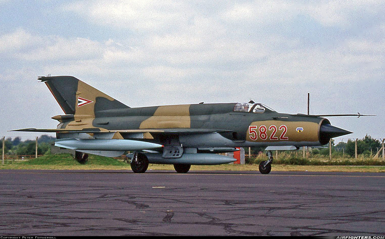 Hungary - Air Force Mikoyan-Gurevich MiG-21bis SAU 5822 at Fairford (FFD / EGVA), UK