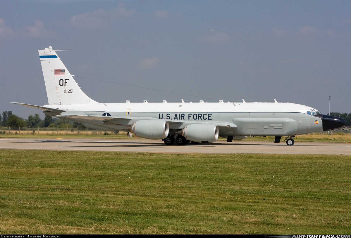 USA - Air Force Boeing RC-135W Rivet Joint (717-158) 62-4125 at Mildenhall (MHZ / GXH / EGUN), UK