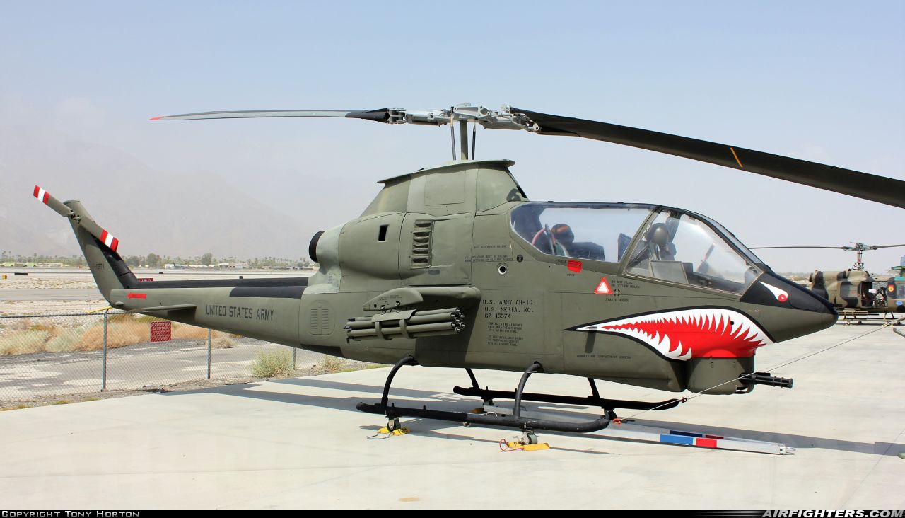 USA - Army Bell AH-1G Cobra 67-15574 at Palm Springs - Int. (Regional / Municipal) (PSP / KPSP), USA